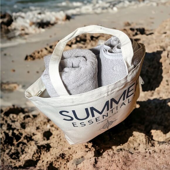 NWT Wool + Pepper Co. SUMMER ESSENTIALS zipper Tote Bag with Custom Location - Picture 9 of 9